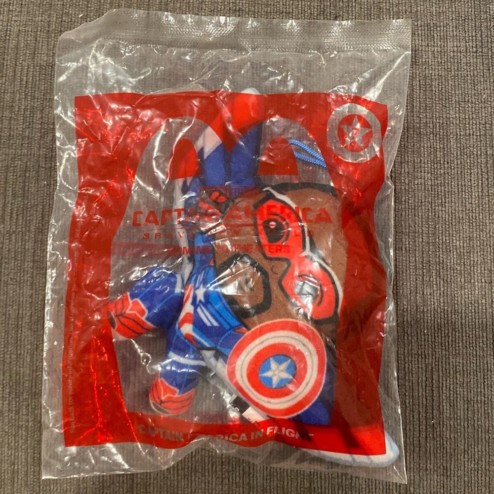 Captain America Plush McDonald’s Toy    kids boy boys happy meal marvel